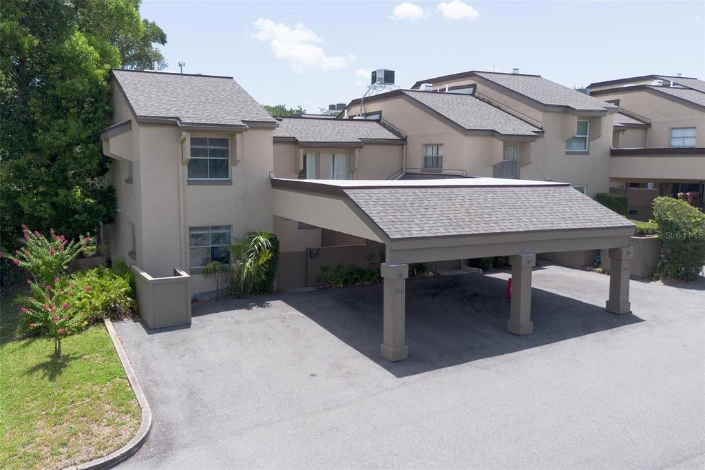 Photo of 550 Windmeadows Street #550, Altamonte Springs, FL 32701 (MLS # V4943512)