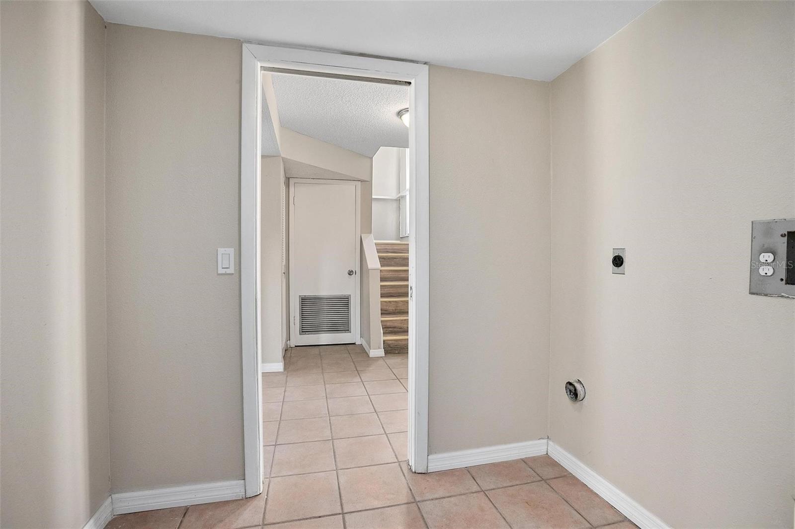 WINDMEADOWS VILLAGE 4 - Residential