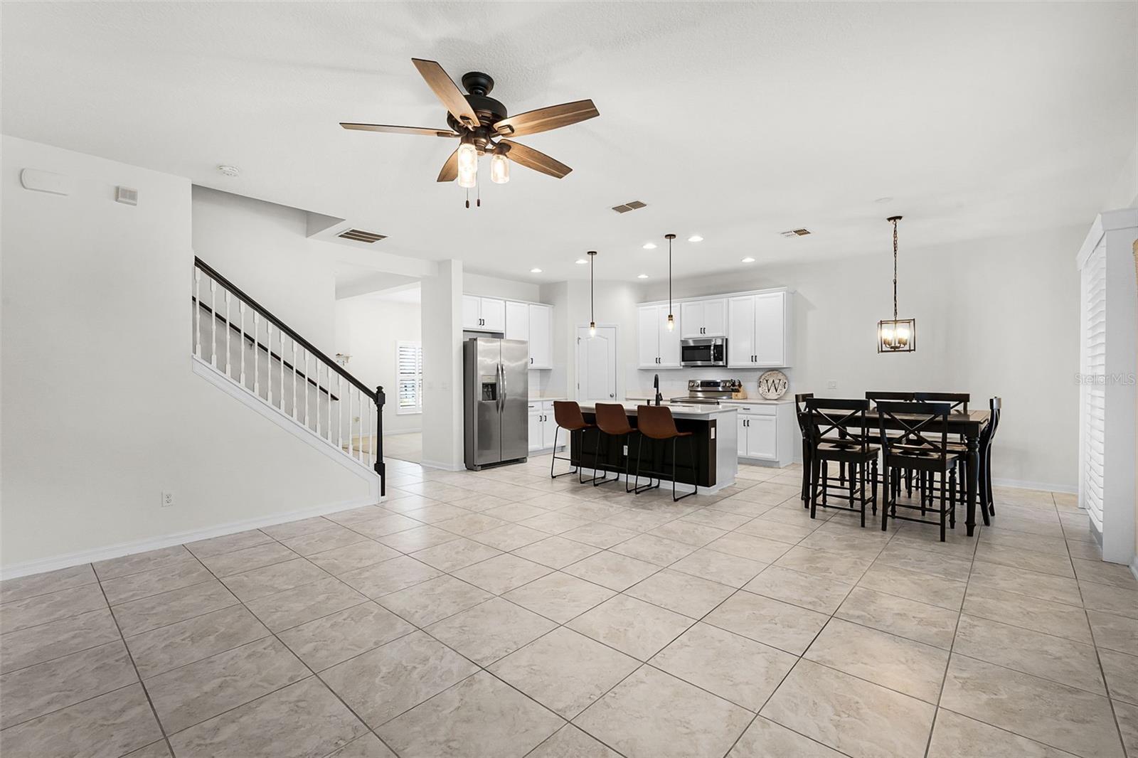 1103 WHITE WATER BAY DRIVE