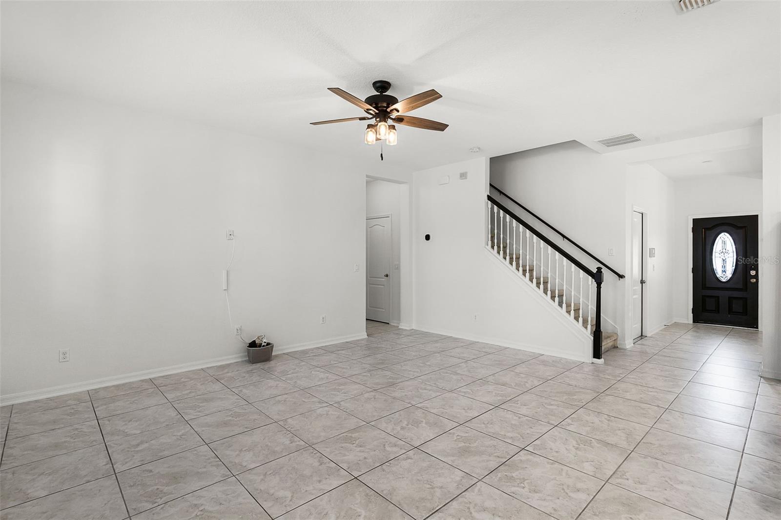 1103 WHITE WATER BAY DRIVE