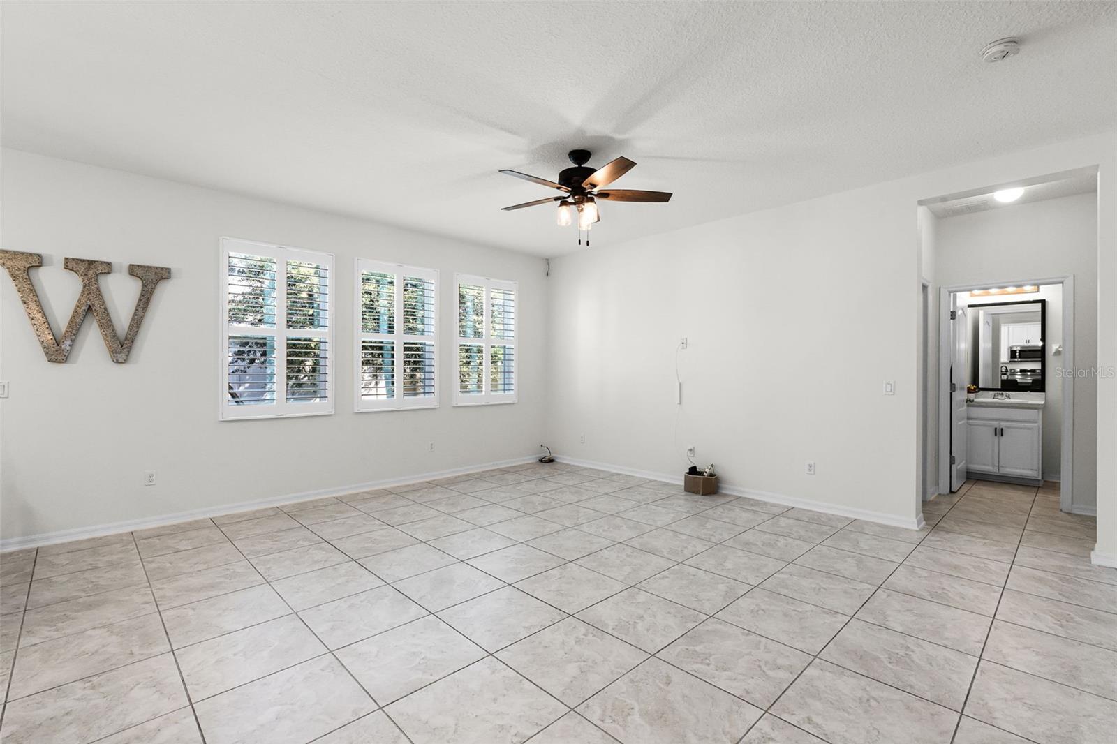 1103 WHITE WATER BAY DRIVE