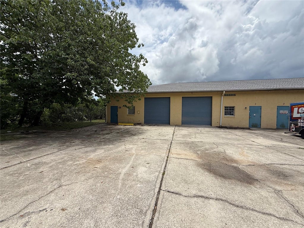 Photo of 4241 SE 53rd Avenue #1, Ocala, FL 34480 (MLS # OM726411)