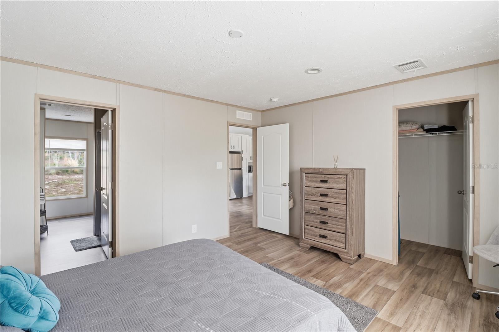 LAKE TROPICANA RANCHETTES 13 - Residential