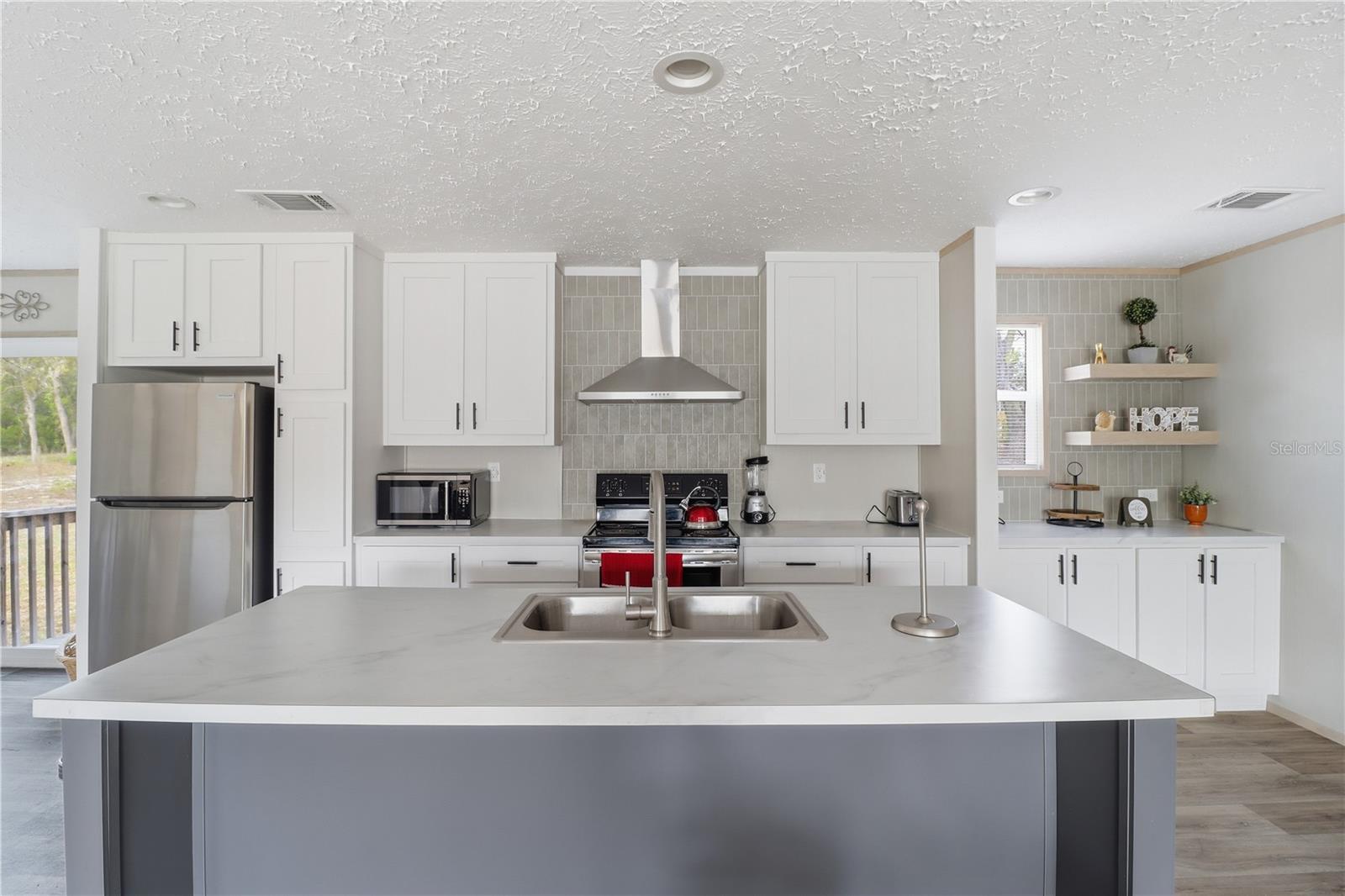 LAKE TROPICANA RANCHETTES 13 - Residential