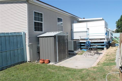 Manufactured Home in RUSKIN FL 2722 METRO DRIVE 52.jpg