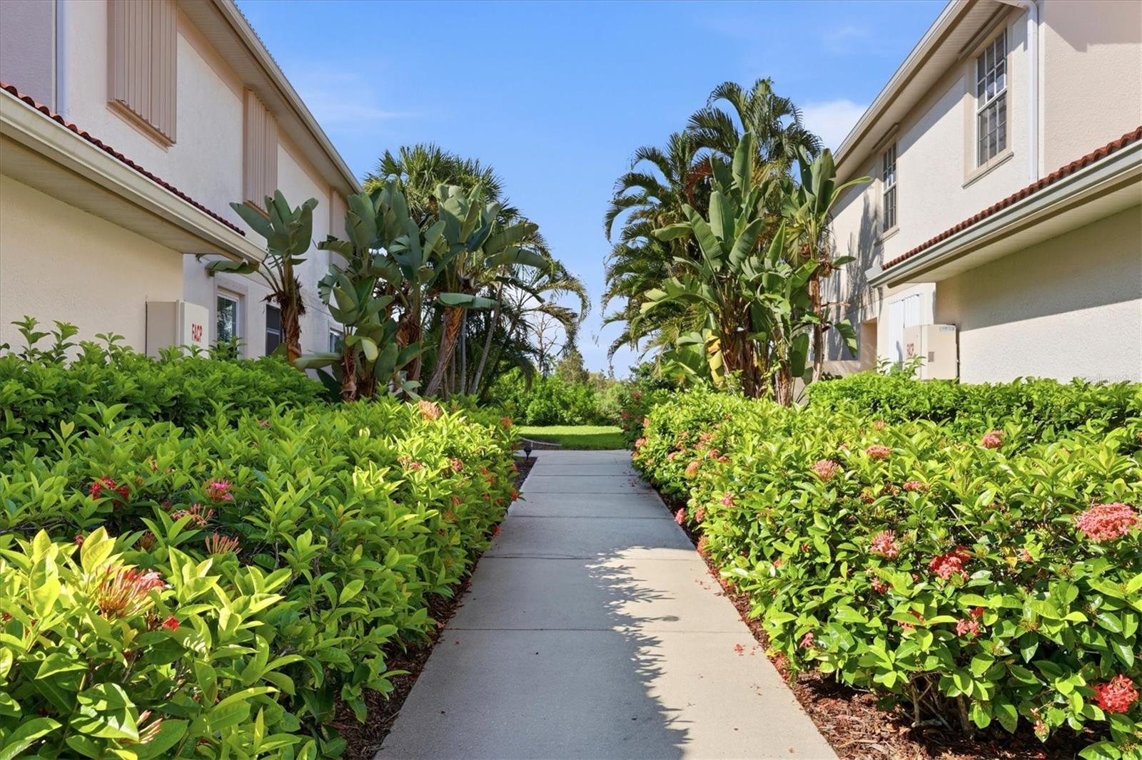 4679 CLUB DRIVE 102, PORT CHARLOTTE, FL, 33953 4 4679 CLUB DRIVE 102