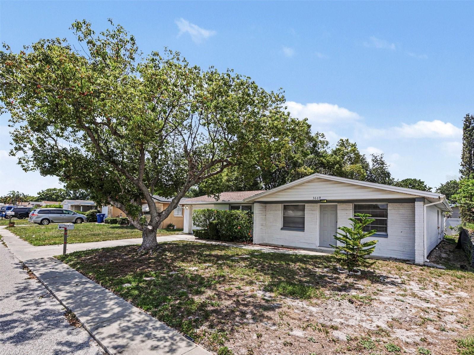 3609 TRUMAN DRIVE