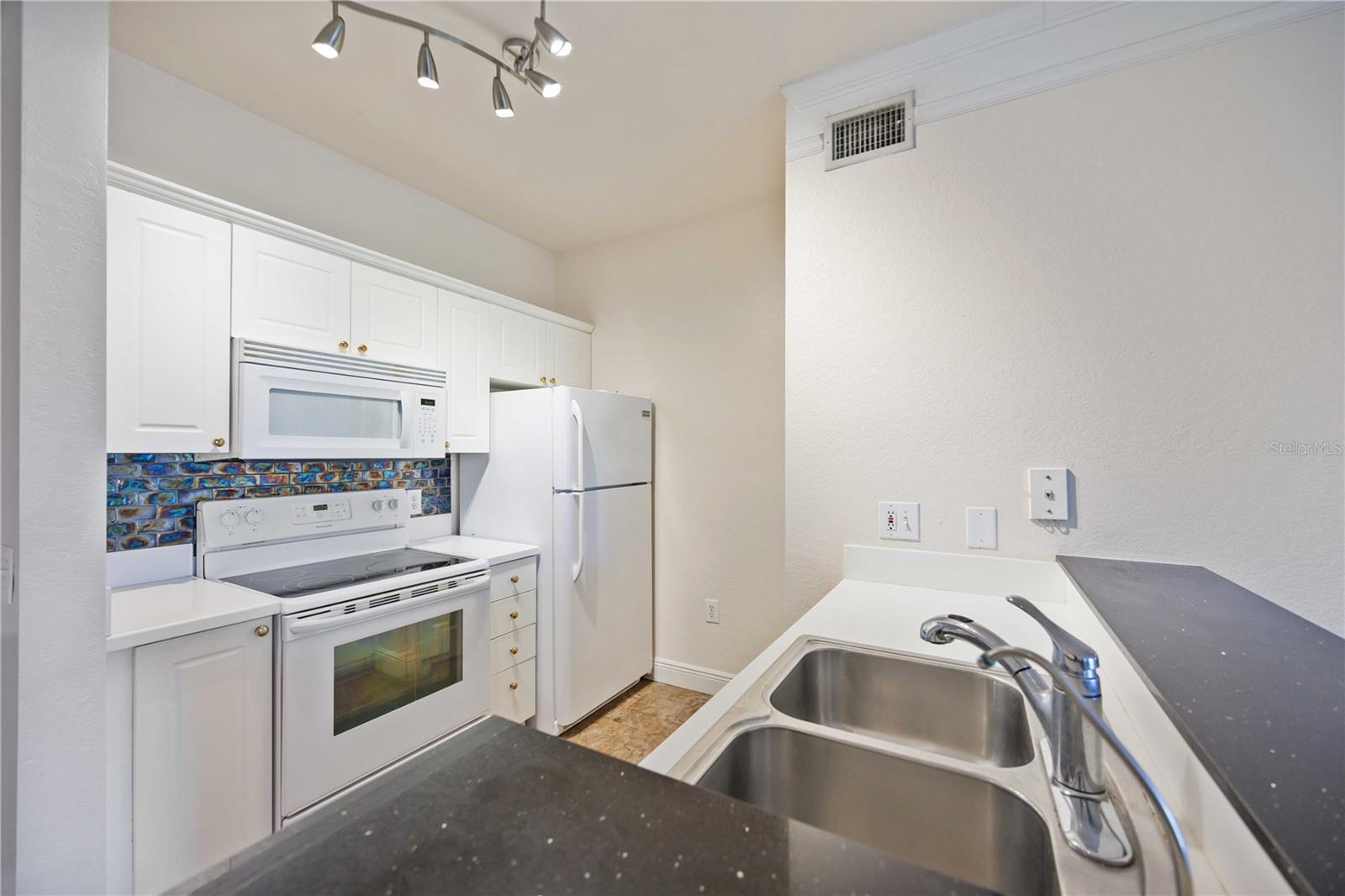 SERENADE ON PALMER RANCH - Residential