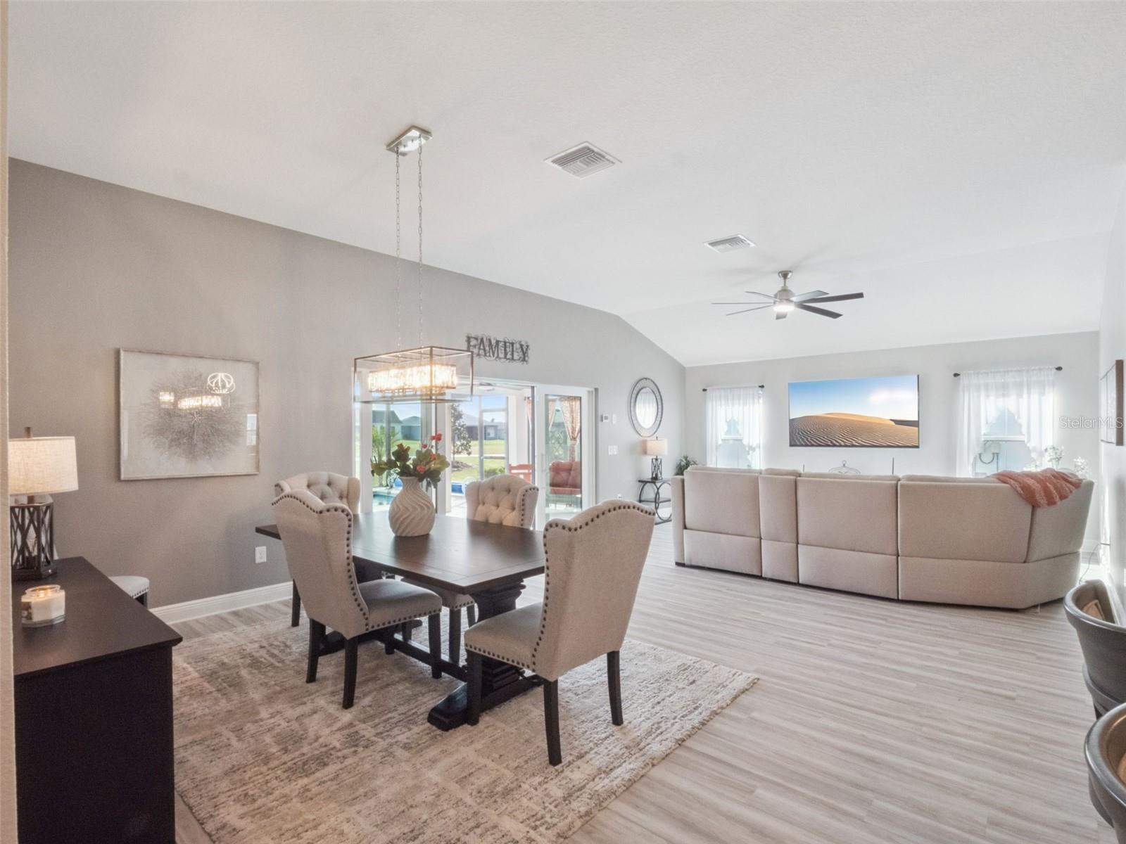 VILLAGES/SOUTHERN OAKS UN #219 - Residential