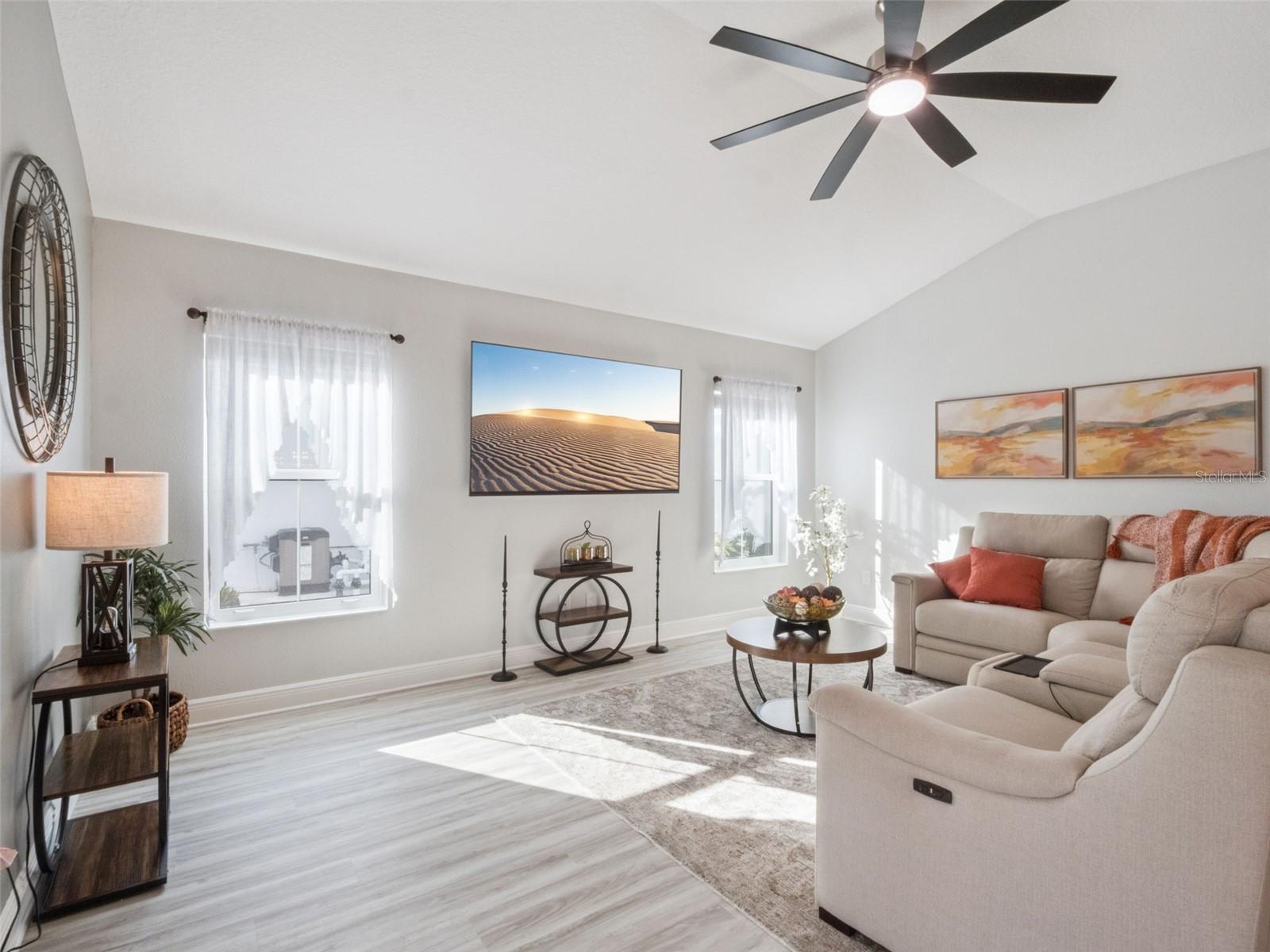 VILLAGES/SOUTHERN OAKS UN #219 - Residential