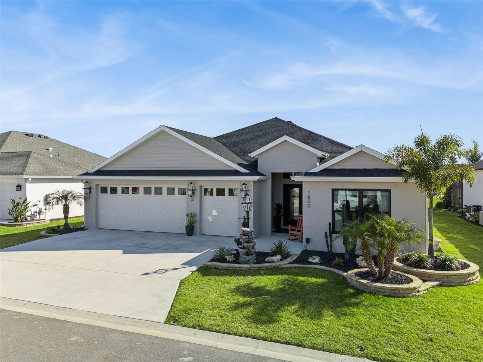 VILLAGES/SOUTHERN OAKS UN #219 - Residential