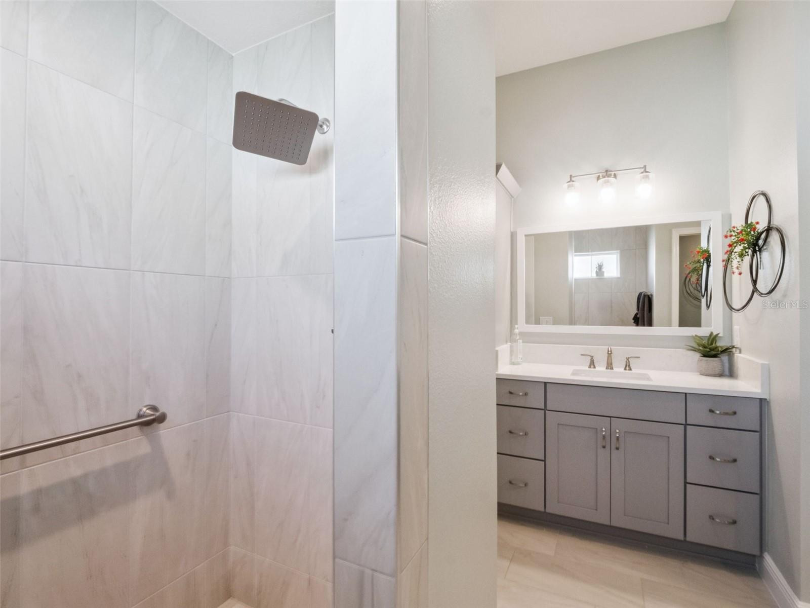 VILLAGES/SOUTHERN OAKS UN #219 - Residential