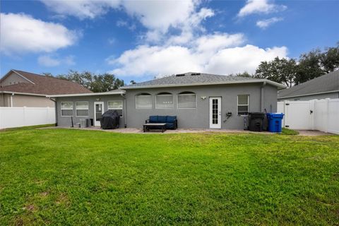 A home in RIVERVIEW