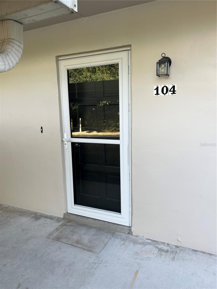 MAITLAND HOUSE - Residential Lease