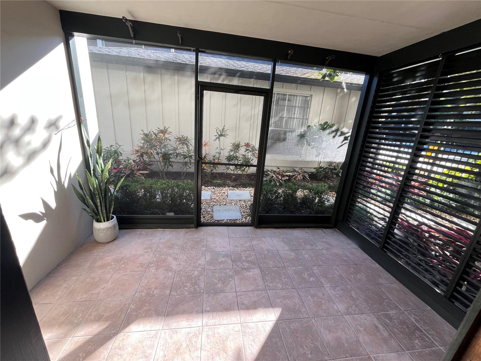 MAITLAND HOUSE - Residential Lease