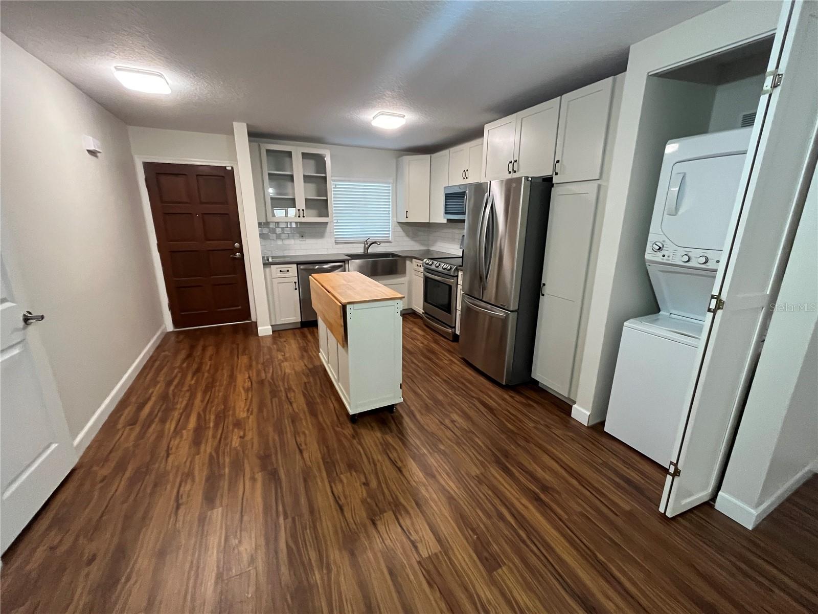 MAITLAND HOUSE - Residential Lease