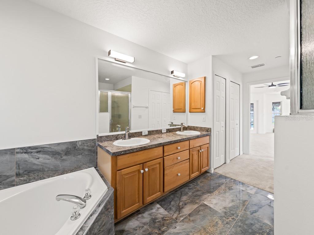 PARK/WOLFBRANCH OAKS PH 01 - Residential