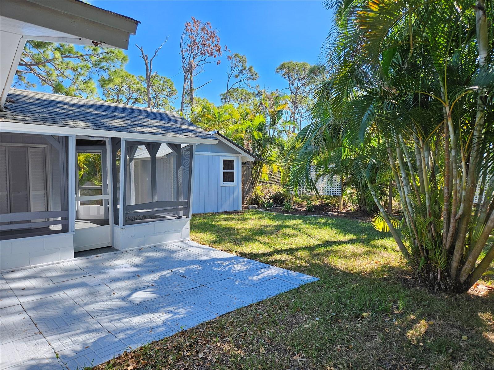 PINE LAKE - Residential Lease