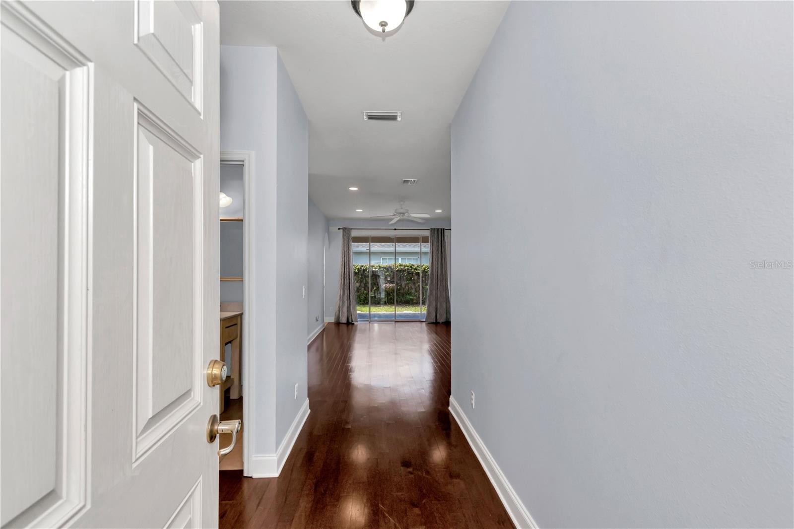 3302 SW 38TH PLACE