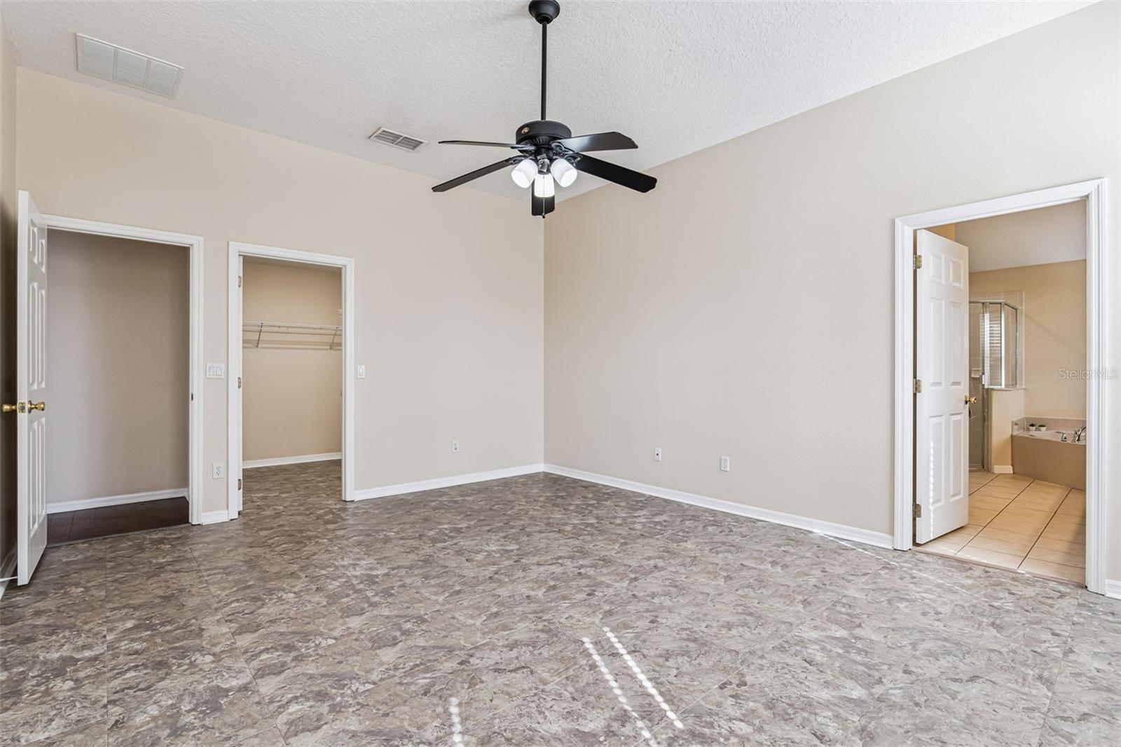 LIVE OAK RESERVE UNIT THREE - Residential