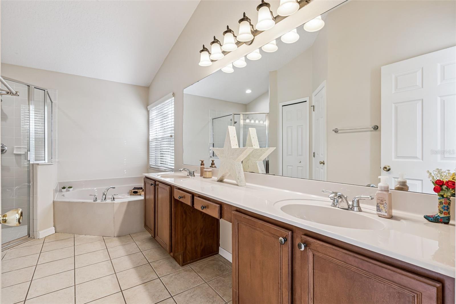 LIVE OAK RESERVE UNIT THREE - Residential