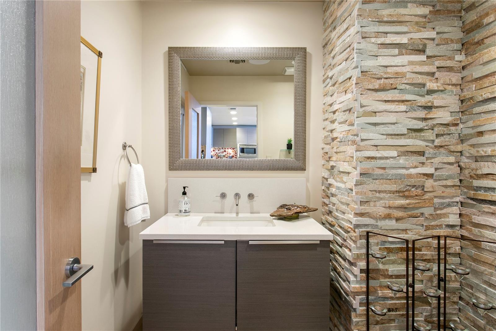 SIGNATURE PLACE CONDO - Residential