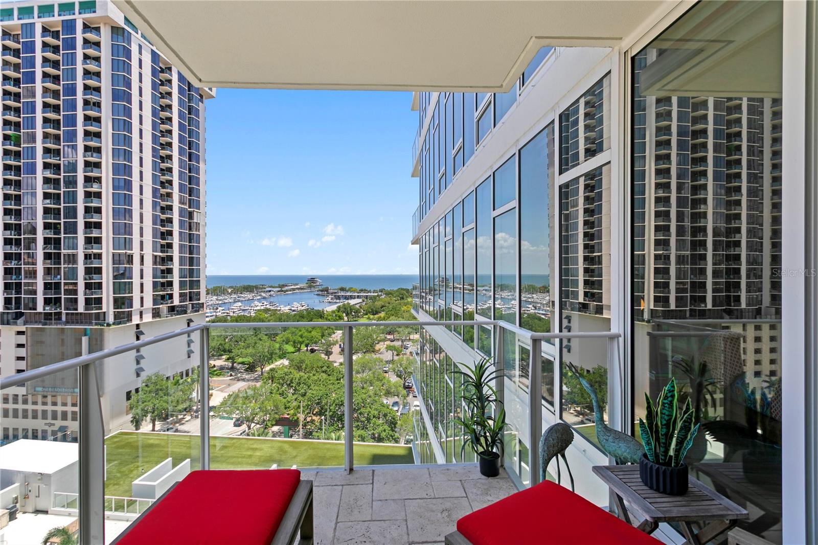 SIGNATURE PLACE CONDO - Residential