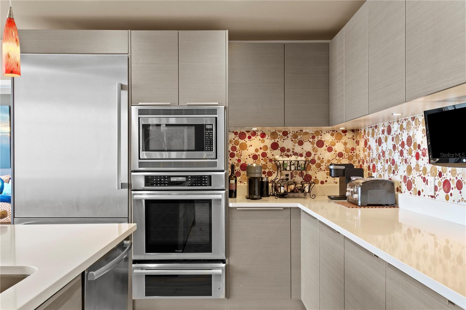 SIGNATURE PLACE CONDO - Residential