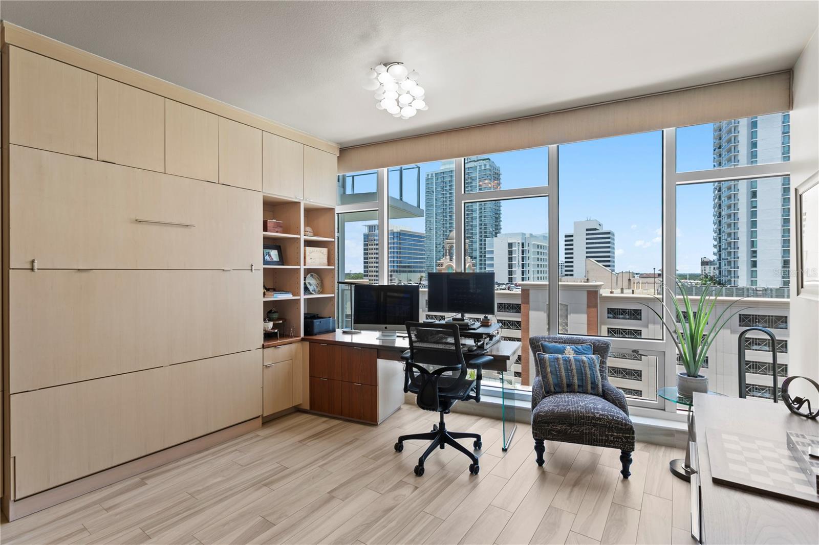SIGNATURE PLACE CONDO - Residential