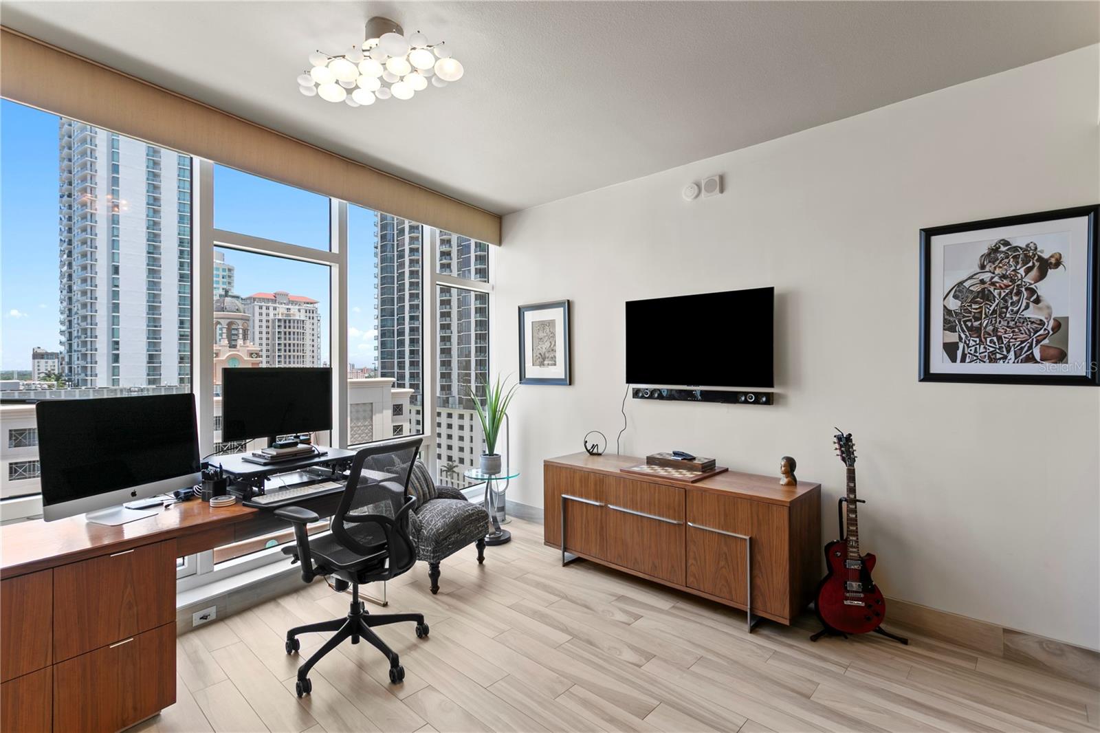 SIGNATURE PLACE CONDO - Residential