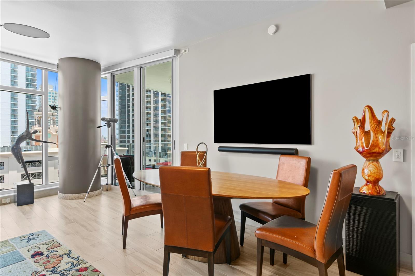 SIGNATURE PLACE CONDO - Residential