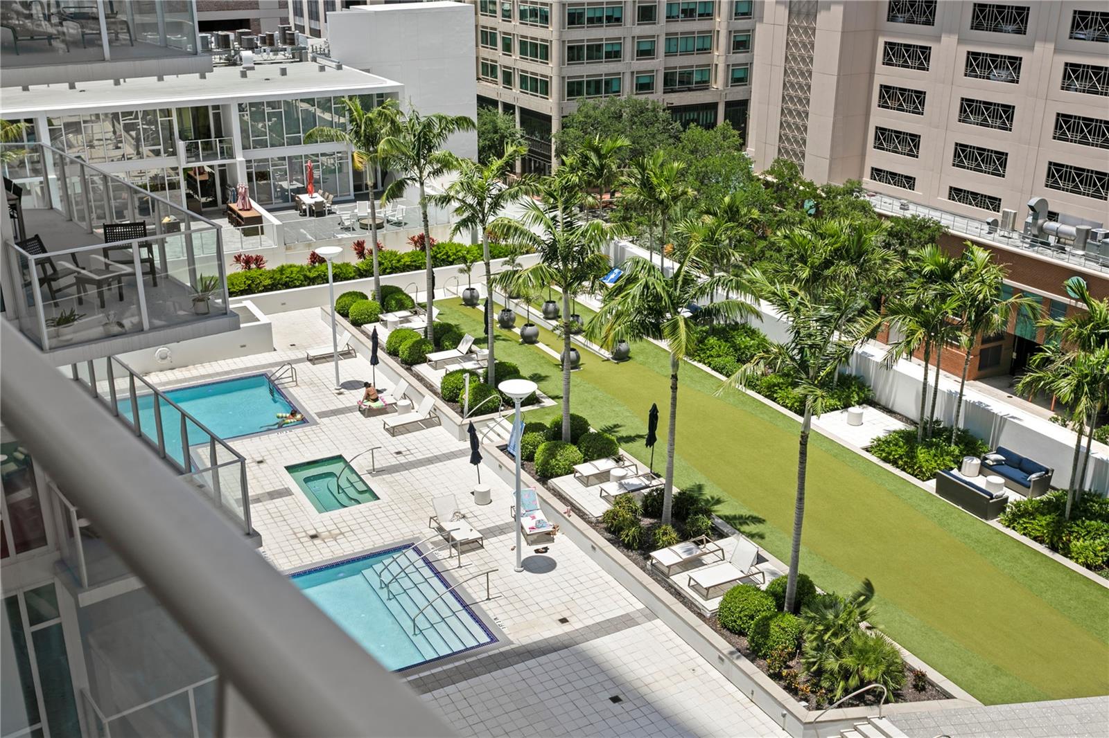 SIGNATURE PLACE CONDO - Residential