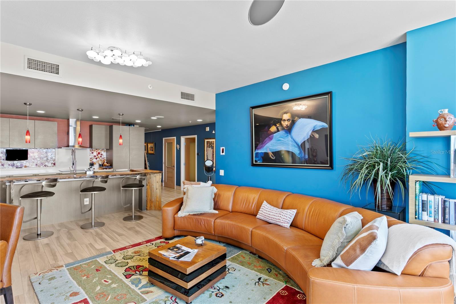 SIGNATURE PLACE CONDO - Residential