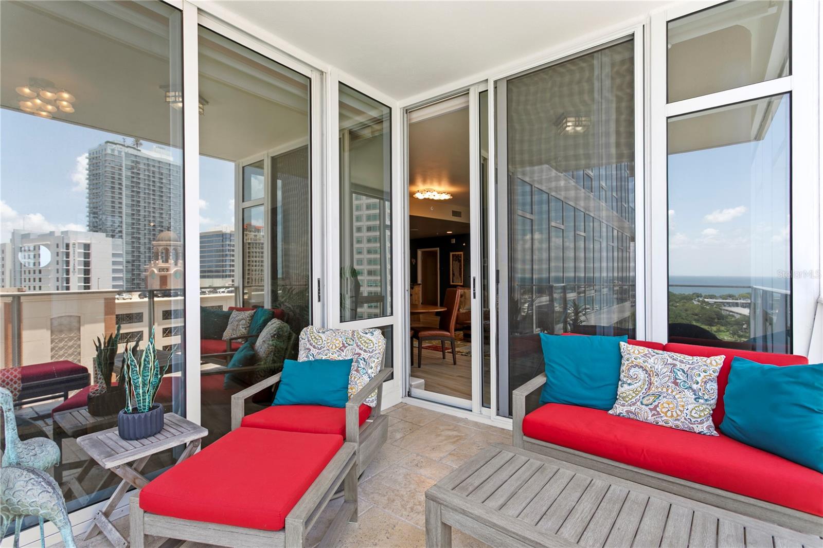 SIGNATURE PLACE CONDO - Residential
