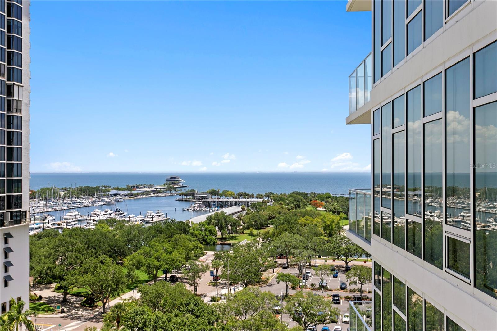 SIGNATURE PLACE CONDO - Residential