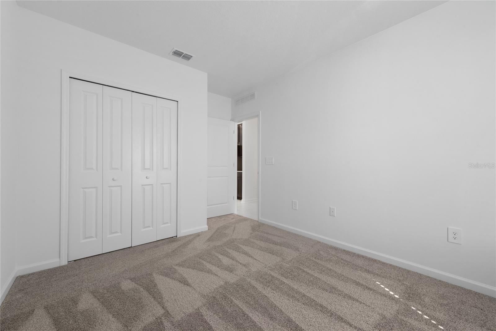 CASCADES - Residential Lease