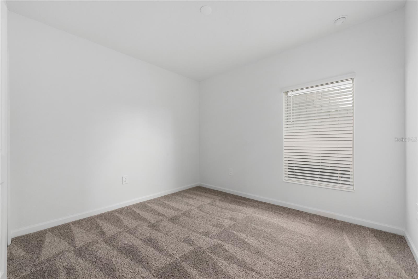 CASCADES - Residential Lease