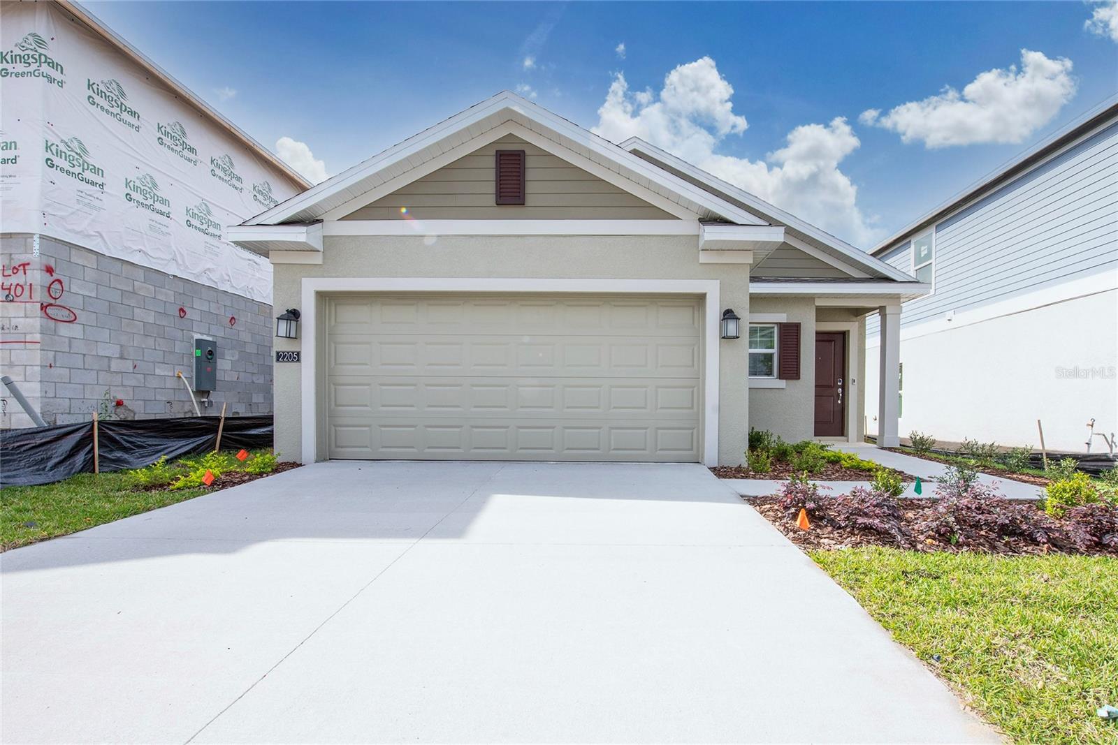 CASCADES - Residential Lease