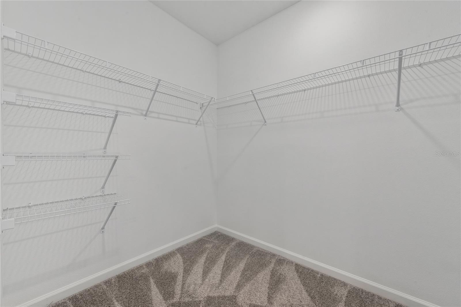 CASCADES - Residential Lease