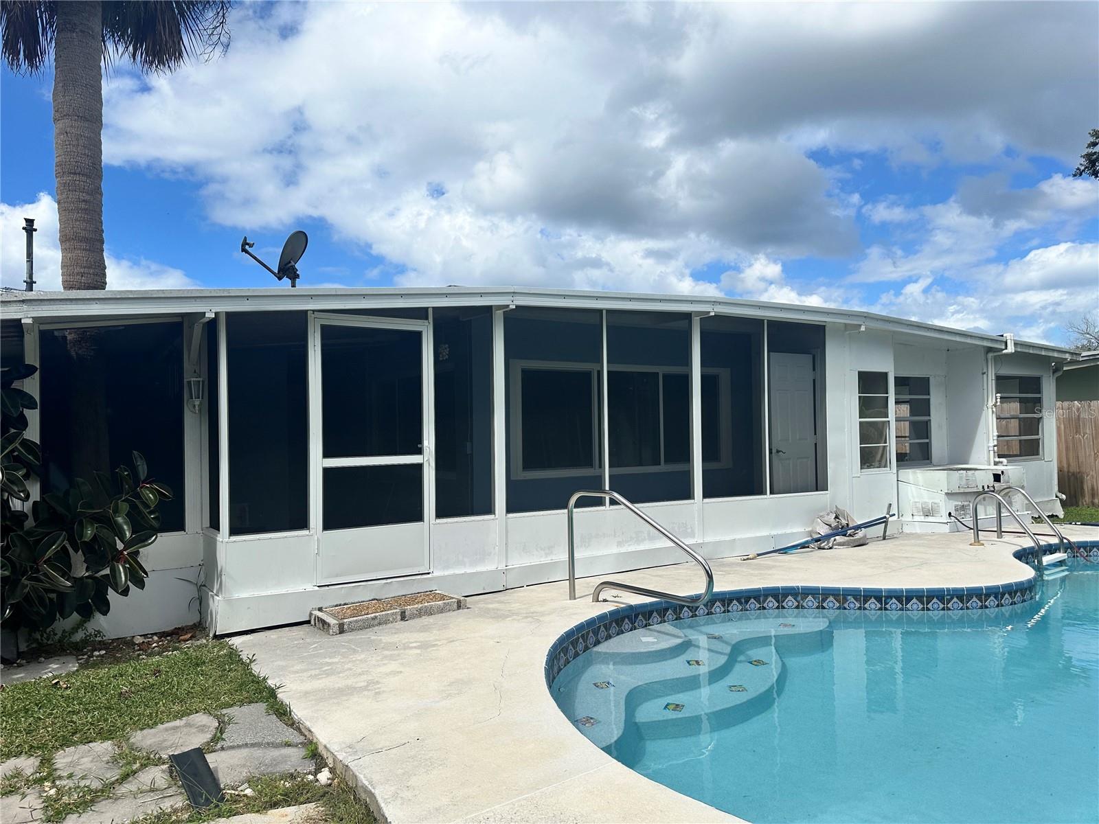 GULF COAST ESTATES - Residential