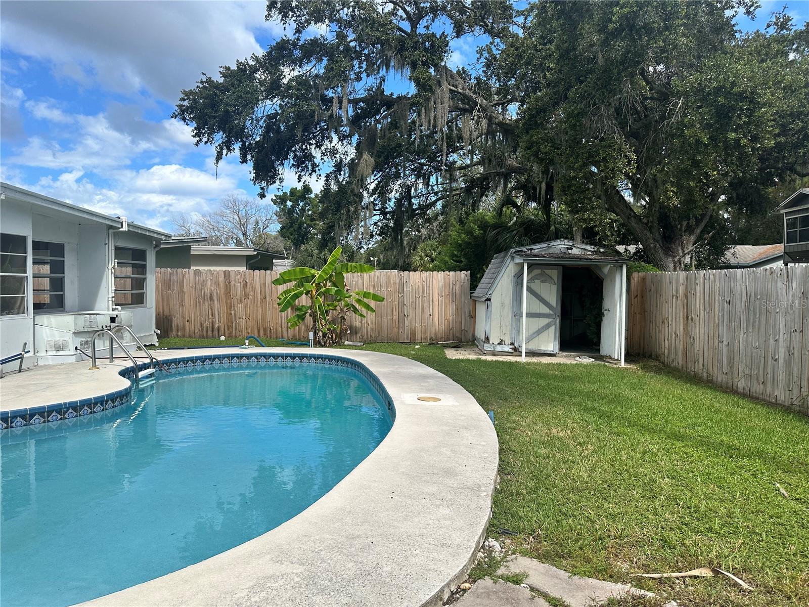 GULF COAST ESTATES - Residential