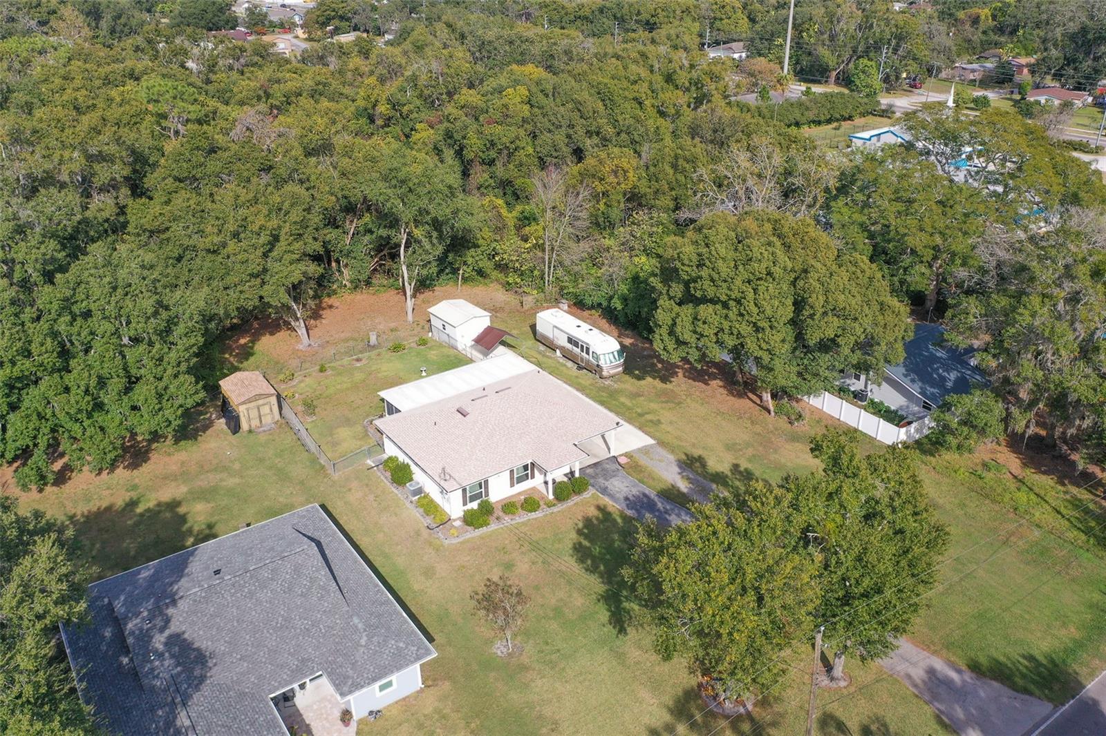 LAKEWOOD PARK - Residential