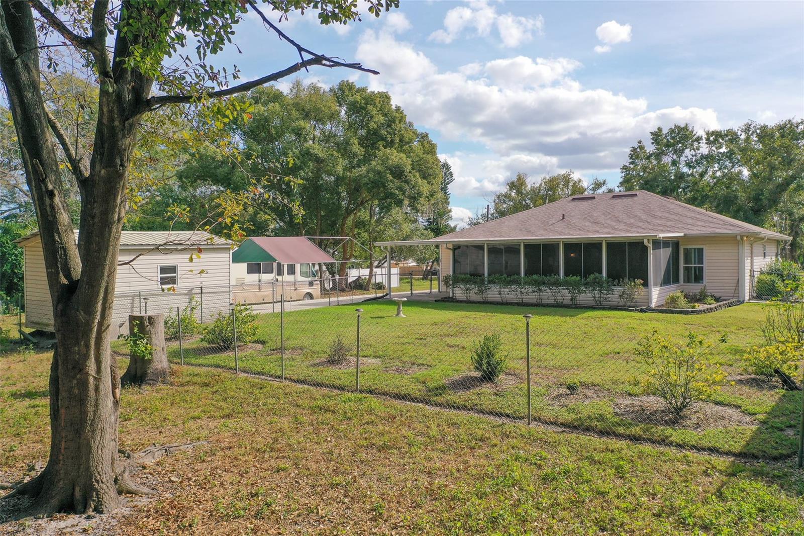 LAKEWOOD PARK - Residential