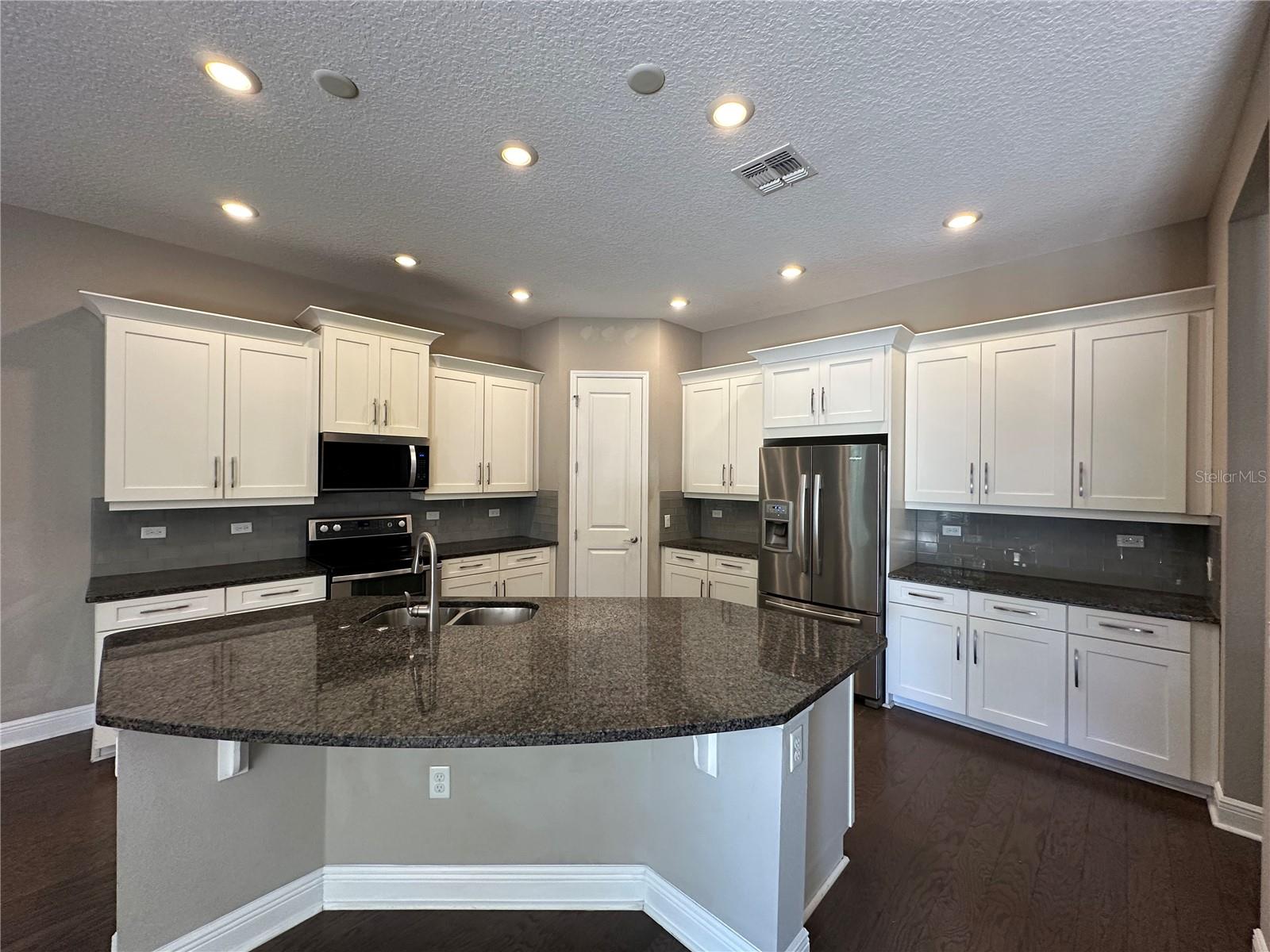 WINDERMERE TRAILS - Residential Lease