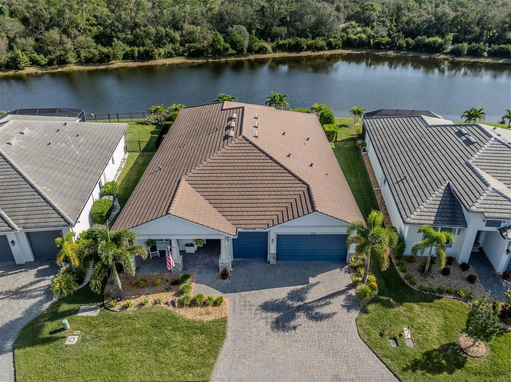 Photo of 592 Mistiflower Circle, Nokomis, FL 34275 (MLS # N6141102)