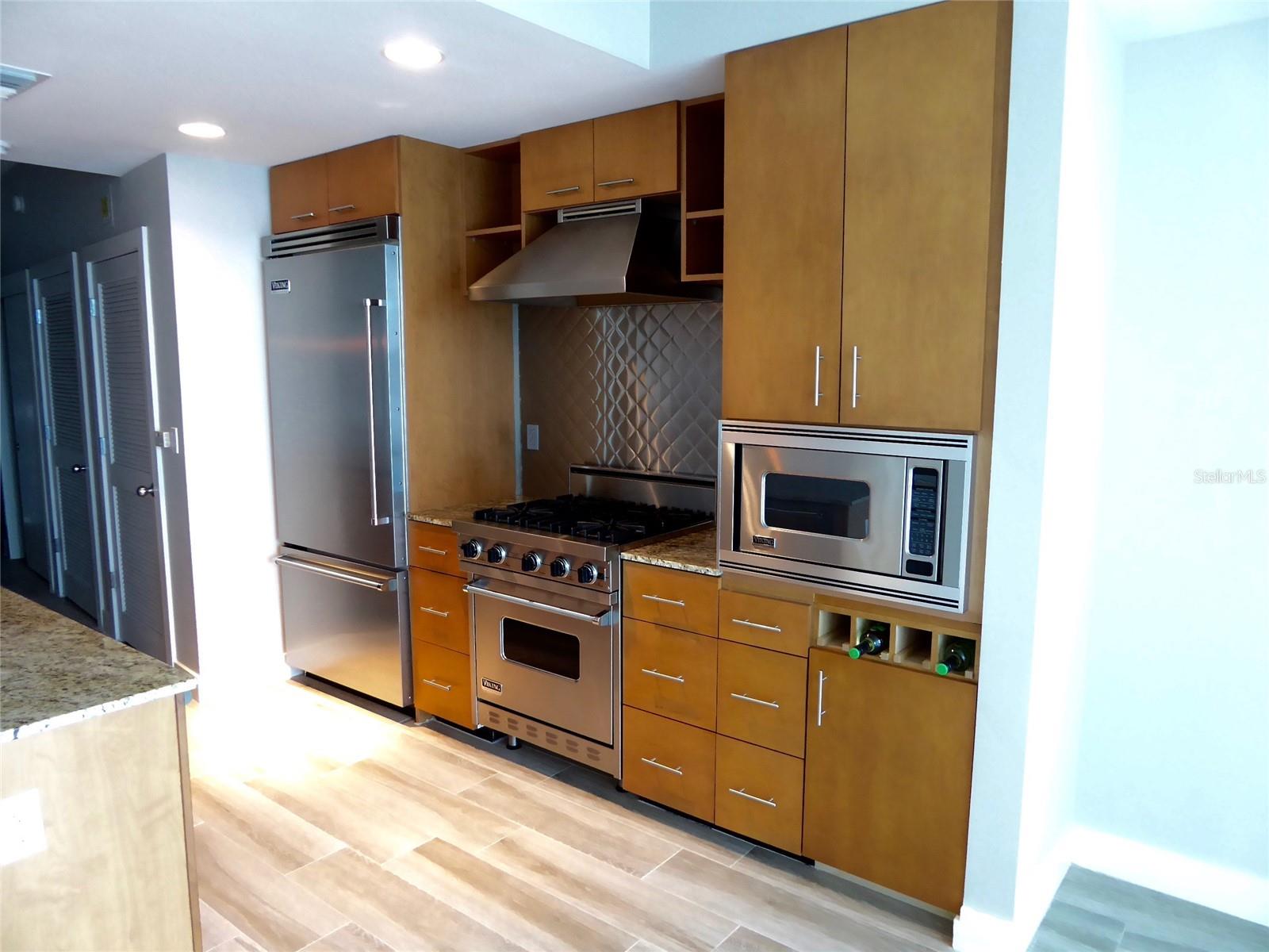 1120 E KENNEDY BOULEVARD 920