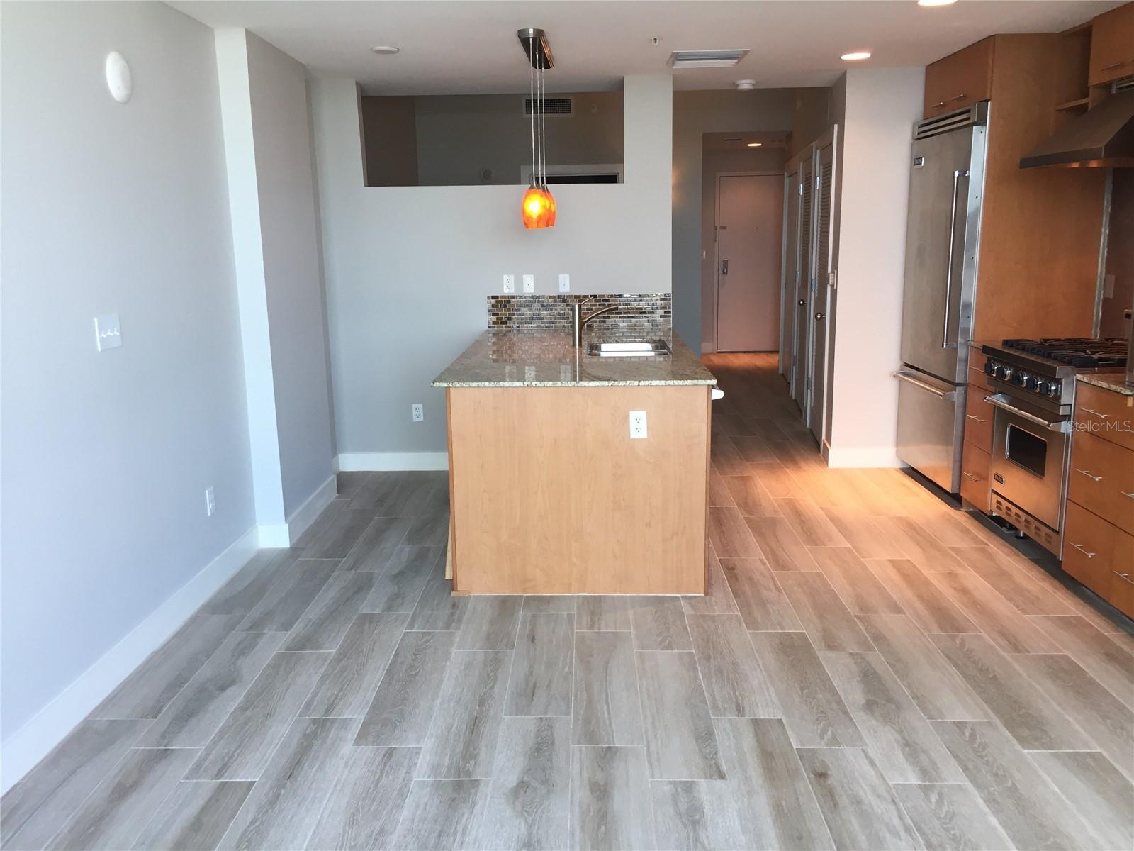 1120 E KENNEDY BOULEVARD 920