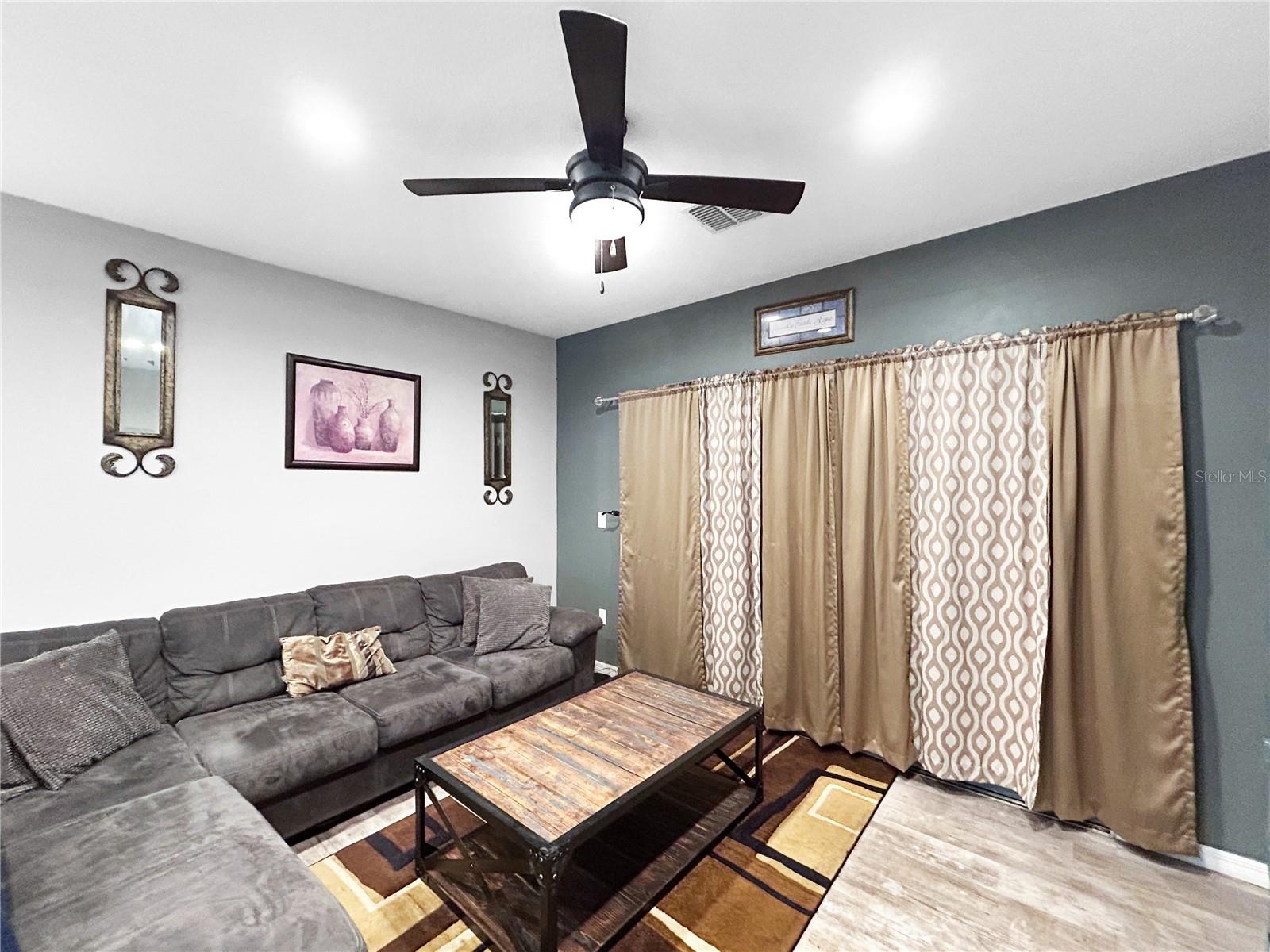 MASCOTTE SUNSET HEIGHTS - Residential