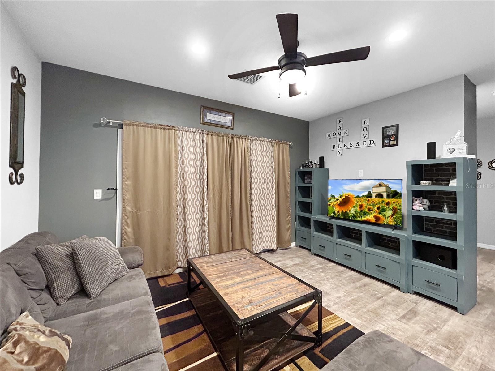 MASCOTTE SUNSET HEIGHTS - Residential