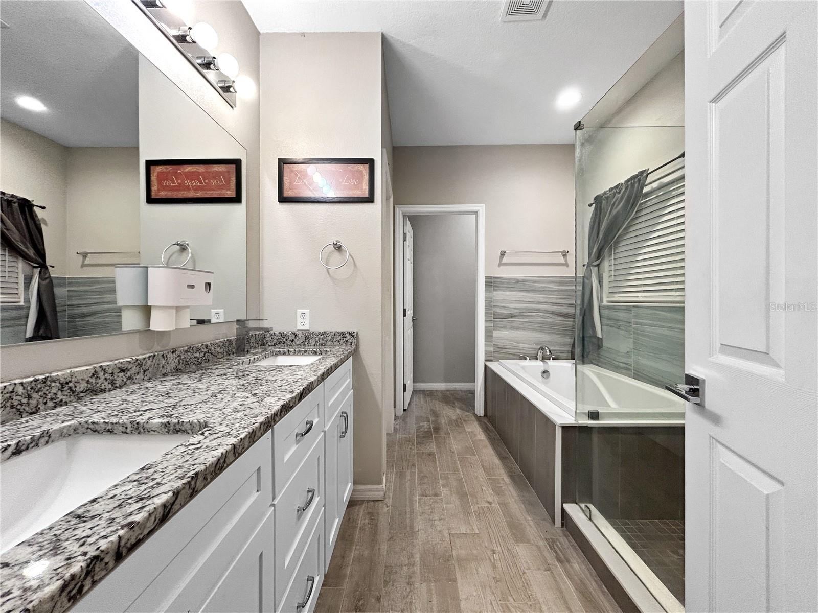 MASCOTTE SUNSET HEIGHTS - Residential